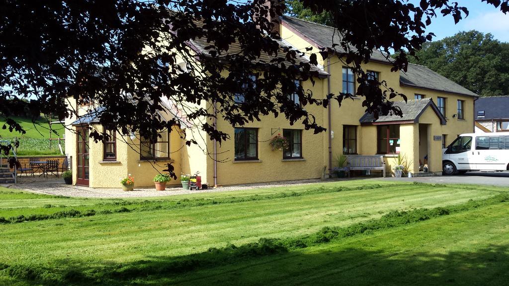 בילת' וולס Pwllgwilym B & B מראה חיצוני תמונה